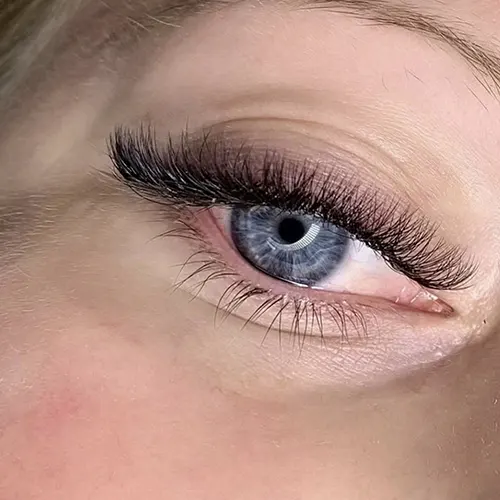 Lash extensions result at ANNAZUR
