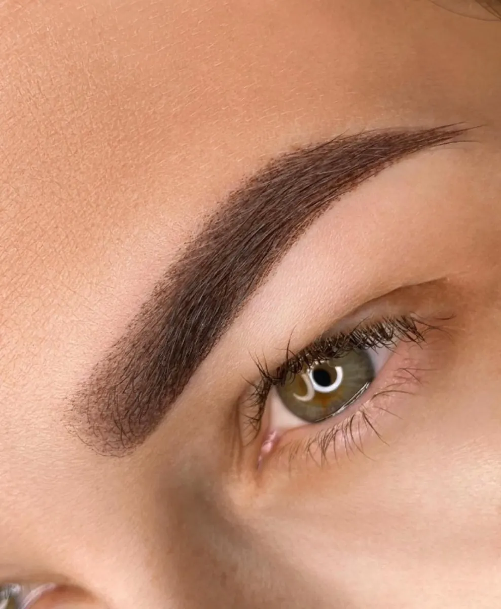 Close-up of a shaped and filled eyebrow