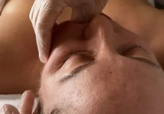 2. Sculptural Face Massage - Premium Package