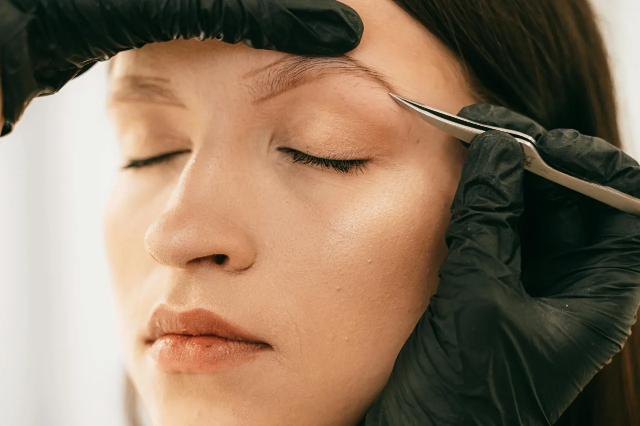 Before and after brow styling at ANNAZUR Organic Beauty Spa, Jacksonville FL — photo 4